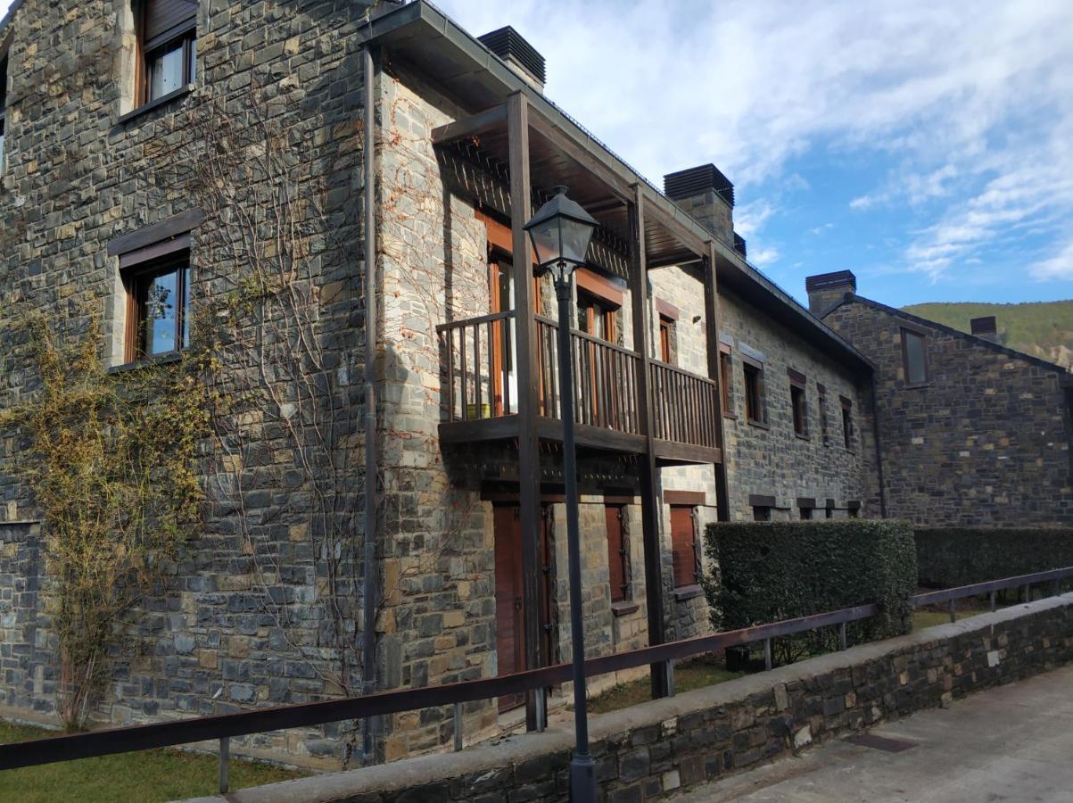 Apartamento Luga Castiello de Jaca Luaran gambar