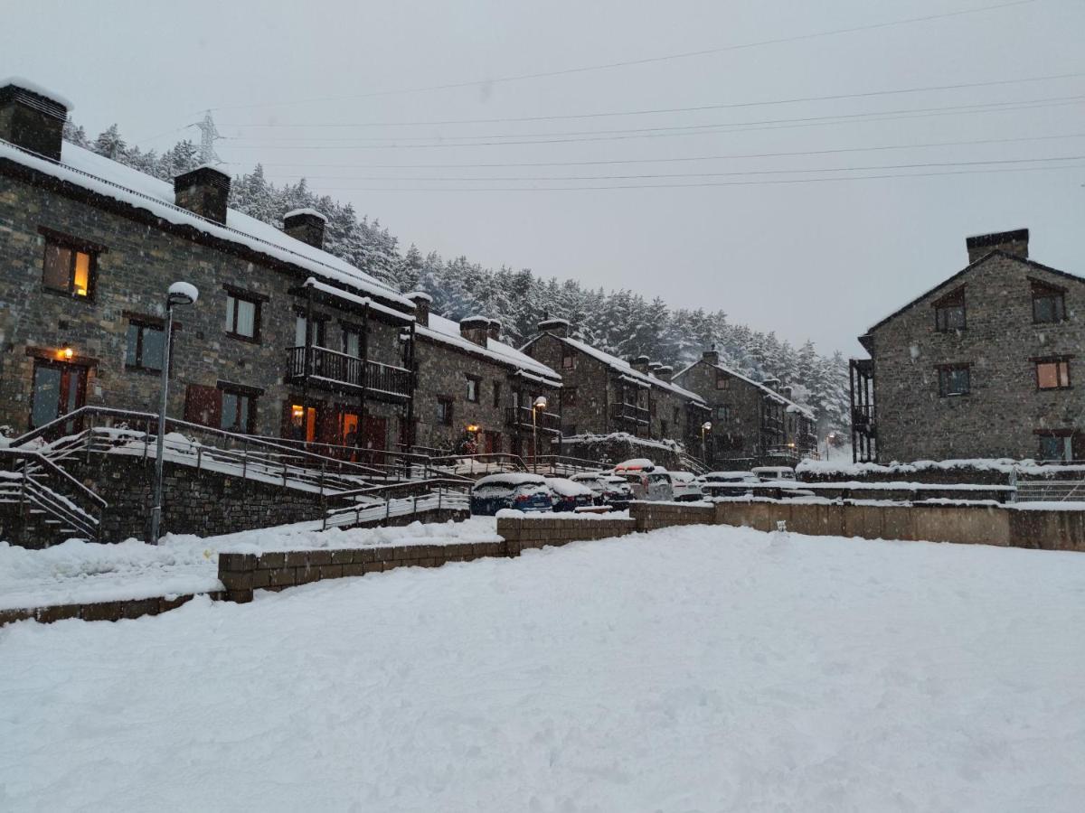 Apartamento Luga Castiello de Jaca Luaran gambar