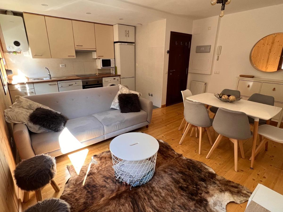 Apartamento Luga Castiello de Jaca Luaran gambar